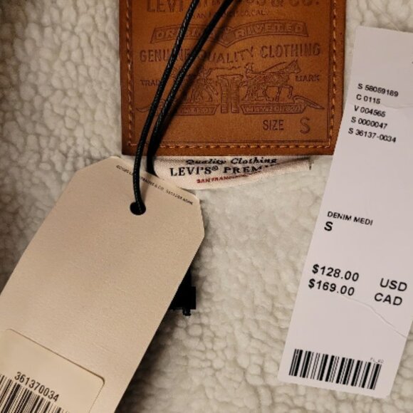 New Women's Levi's Ex-Boyfriend Sherpa Trucker Jacket - Picture 5 of 9